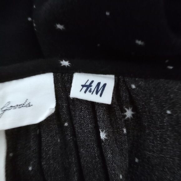 H&M BLACK TOP W/WHITE STARS SZ.4 EUC - Picture 6 of 9